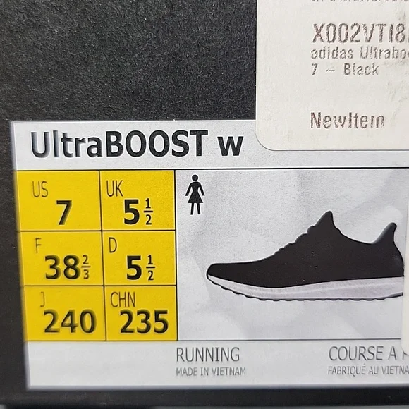NiB Adidas Ultraboost in Black size 7 - Picture 12 of 12
